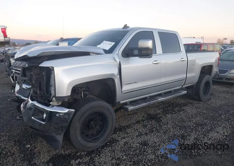 2015 Chevrolet Silverado 2500Hd Ltz z USA, uszkodzony, nr VIN 1GC1KWEG4FF571925